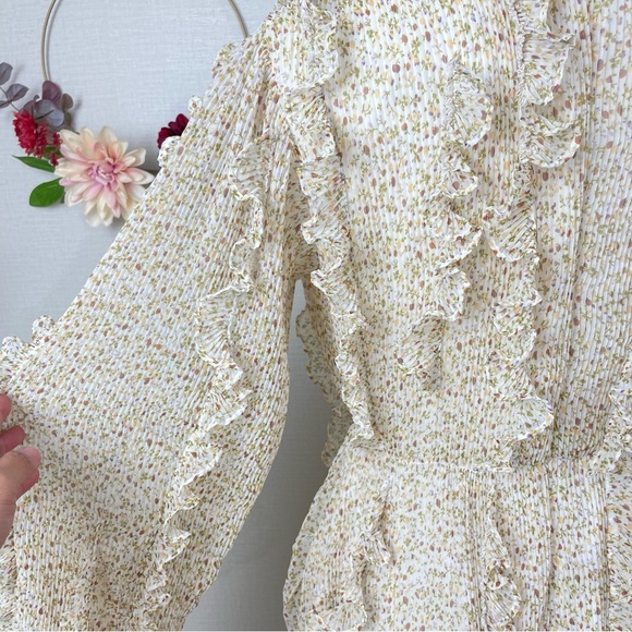 Cottagecore Womens Maxi Pleated Floral Dress size Small-Medium in soft yellow - Picture 6 of 15